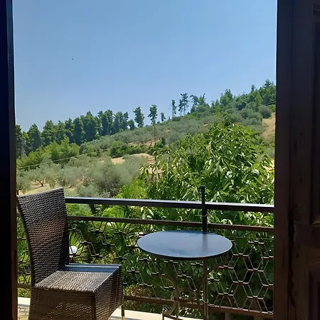 Orama Pensión 3*