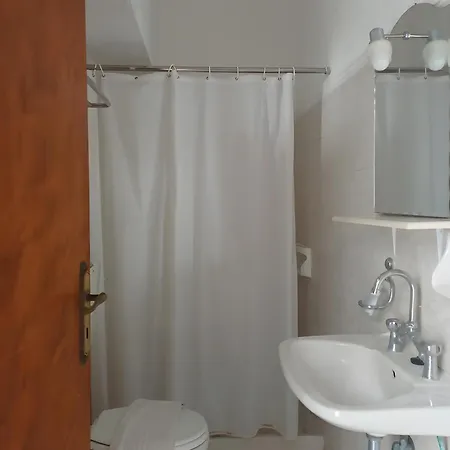 Orama Pensión 3*